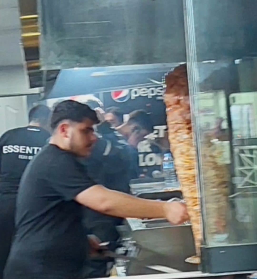 Öykü Döner Zehir Satıyor