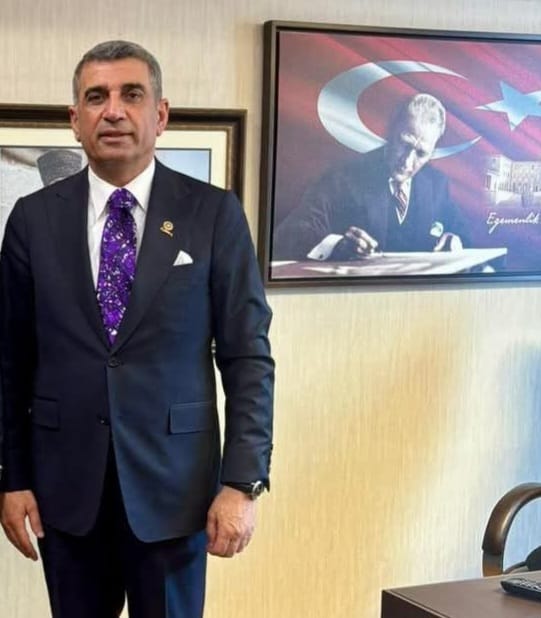 Hem Tabanın Hem De Vekillerin Büyük Bir Çoğunluğu Partinin  Başına Geçmesini İstiyor
