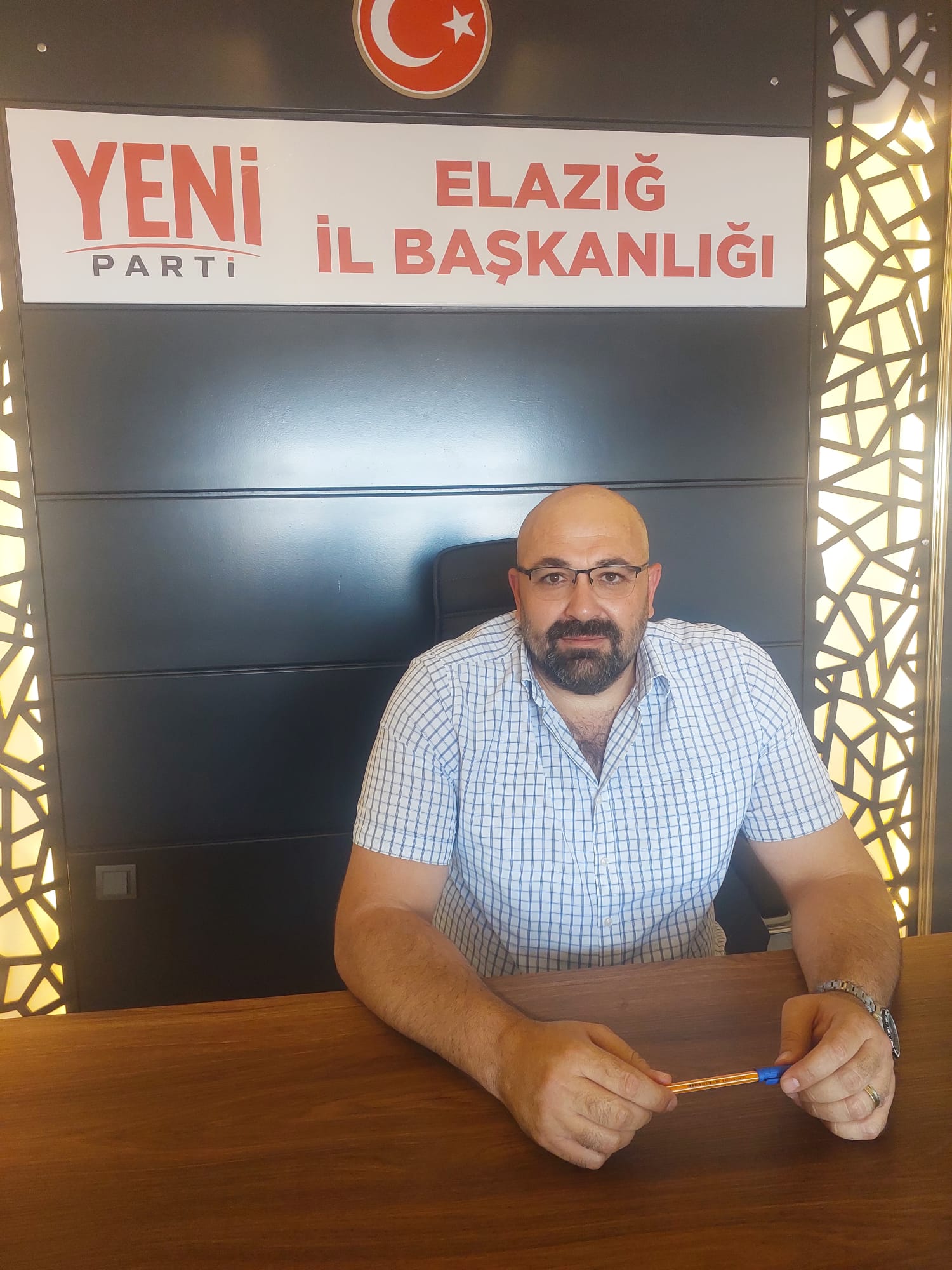 YENİ Parti’de Kimlik Krizi Ve İstifa Pişmanlığı 